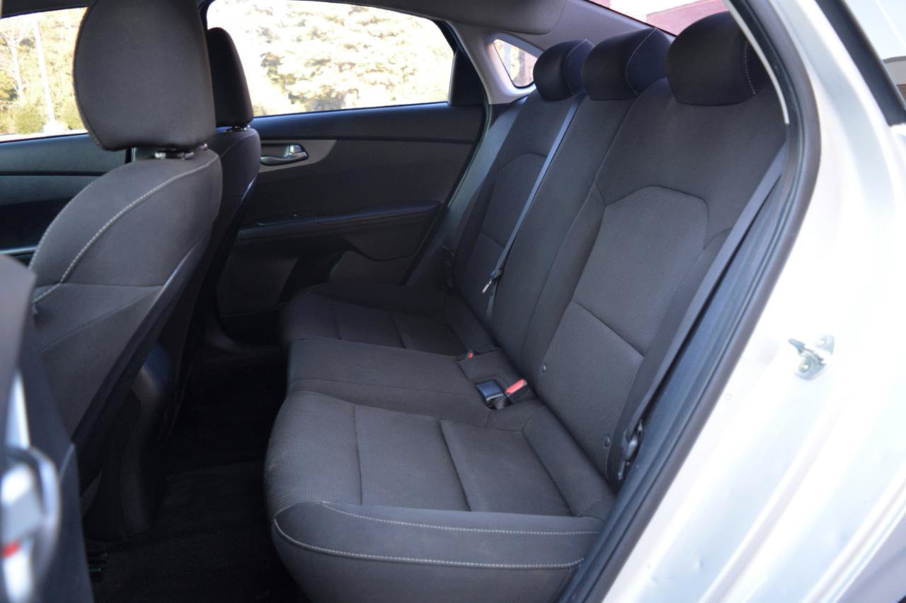 Used 2021 Kia Forte LXS FWD image 11