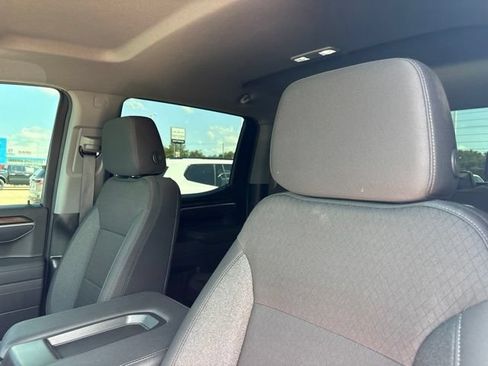 Used 2025 Chevrolet Silverado 1500 LT AWD/4WD image 14