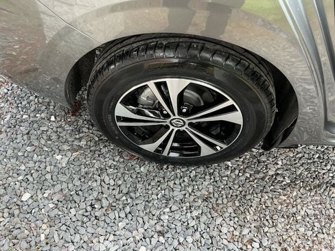 Used 2022 Nissan Sentra SV FWD image 26