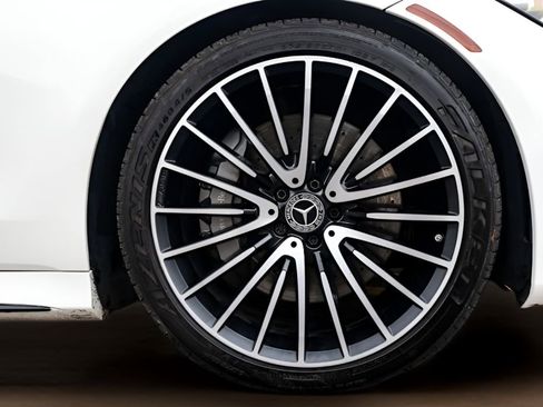 Used 2022 Mercedes-Benz S 500 4MATIC w/ AMG Line Package image 55