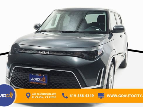 Used 2023 Kia Soul LX w/ LX Technology Package image 1