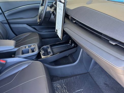 New 2026 Ford Mustang Mach-E Select RWD image 17