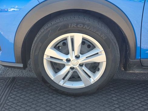 Used 2024 Nissan Kicks S FWD image 11