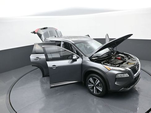 Used 2023 Nissan Rogue SL w/ SL Premium Package image 37