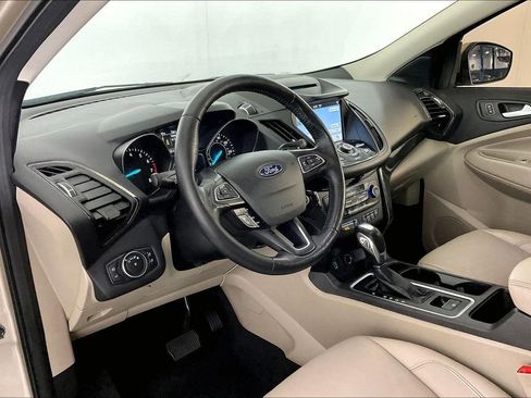 Used 2018 Ford Escape Titanium image 18