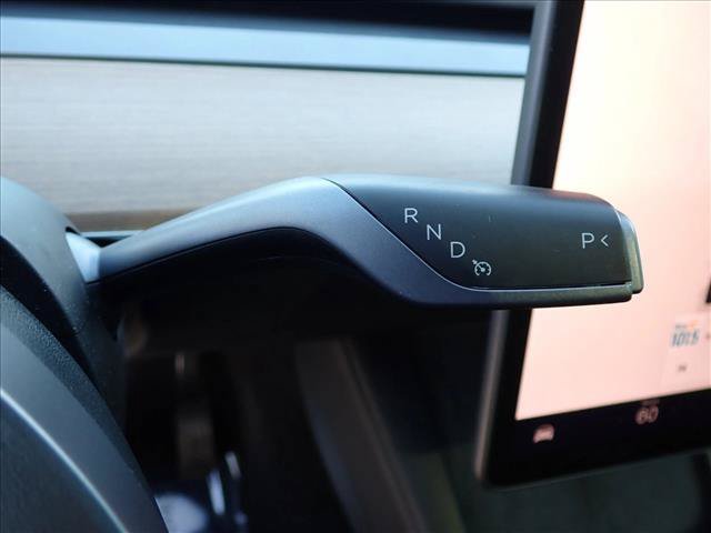 Used 2022 Tesla Model Y Long Range AWD/4WD image 16