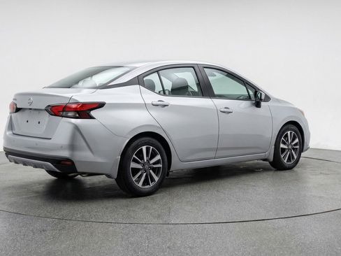 Used 2025 Nissan Versa SV FWD image 9