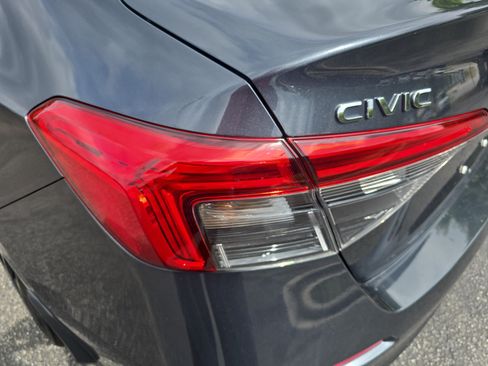 Used 2023 Honda Civic Sport image 32