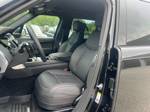 New 2026 Land Rover Range Rover Long Wheelbase SE AWD/4WD image 11