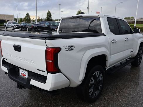 Certified 2025 Toyota Tacoma TRD Sport image 8