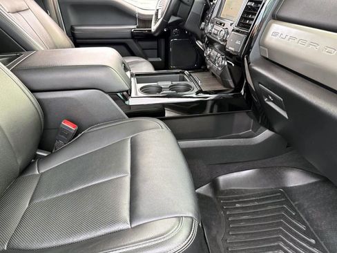 Used 2021 Ford F250 Lariat w/ Lariat Ultimate Package image 16