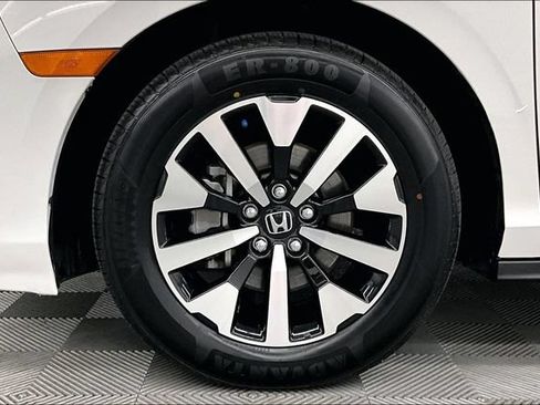 Used 2025 Honda Odyssey EX-L image 10