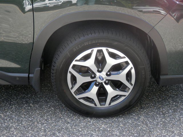 Used 2023 Subaru Forester Premium AWD/4WD image 10