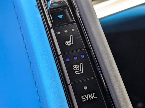 Used 2024 Chevrolet Corvette Stingray Premium Cpe image 20