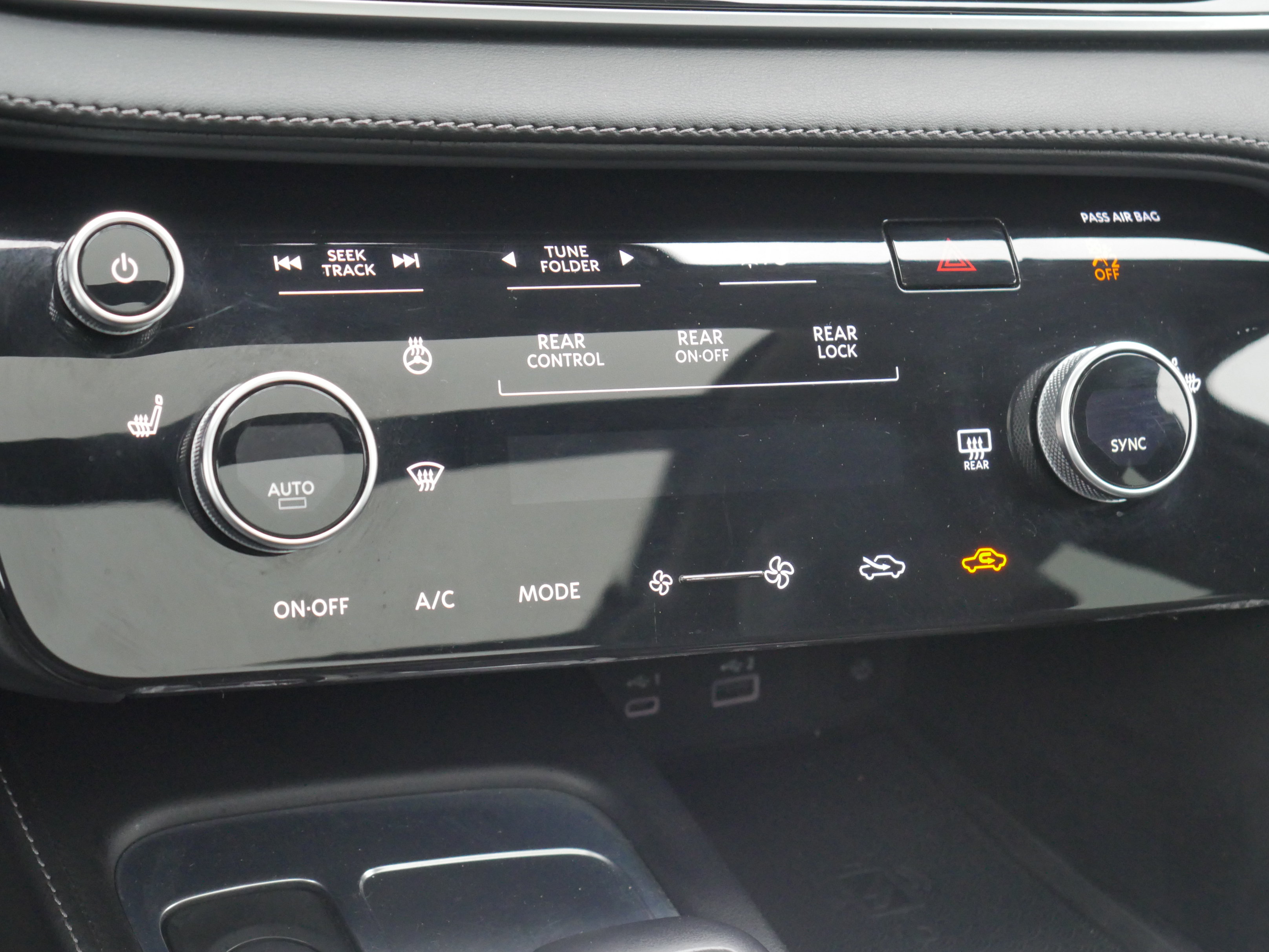 Used 2025 INFINITI QX60 Luxe AWD/4WD image 14
