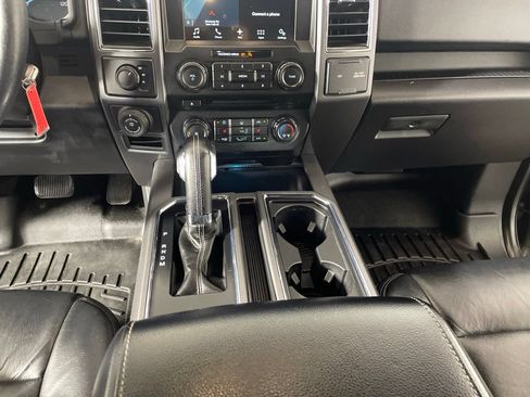 Used 2018 Ford F150 XLT w/ Equipment Group 302A Luxury AWD/4WD image 18