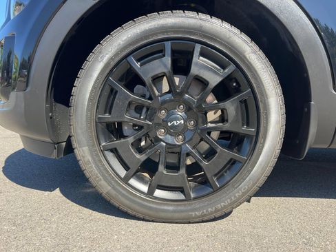Used 2022 Kia Telluride EX w/ EX Premium Package AWD/4WD image 9