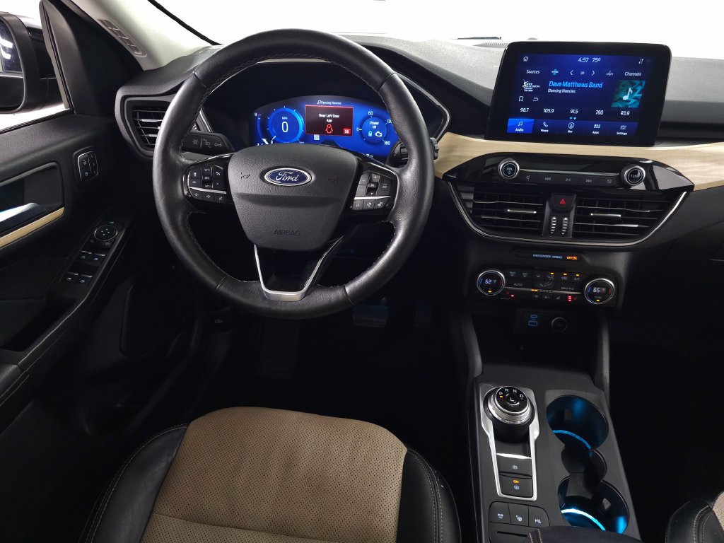 Used 2021 Ford Escape Titanium w/ Titanium Elite Package FWD image 17