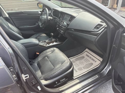 Used 2016 Kia Cadenza Premium FWD image 8