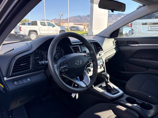 Used 2019 Hyundai Elantra SE w/ Cargo Package FWD image 10