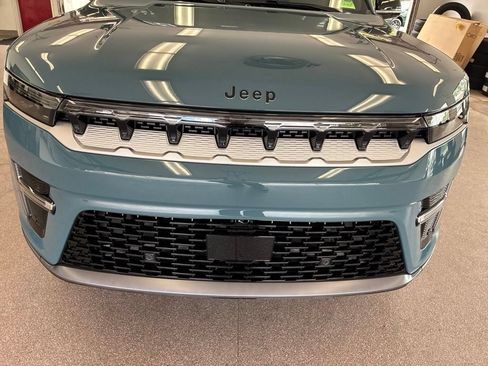 New 2026 Jeep Grand Wagoneer 4WD image 6