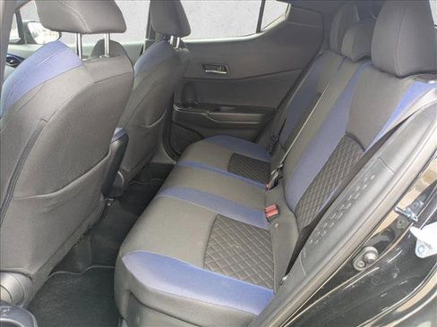 Used 2021 Toyota C-HR XLE image 16