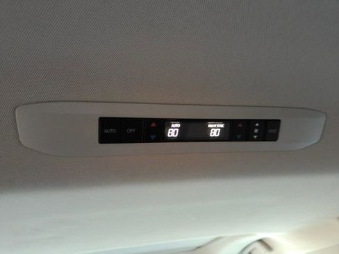 Used 2024 Toyota Sienna XLE image 34