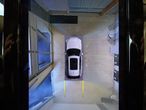 Certified 2023 Volvo XC60 B6 Ultimate image 24