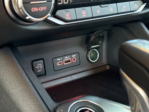 New 2025 Nissan Sentra SR image 27