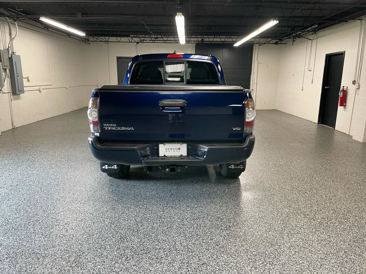 Used 2012 Toyota Tacoma 4x4 Double Cab w/ TRD Sport Pkg image 9