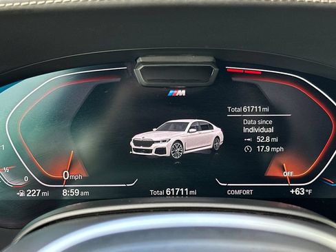 Used 2022 BMW 750i xDrive w/ Executive Package AWD/4WD image 29