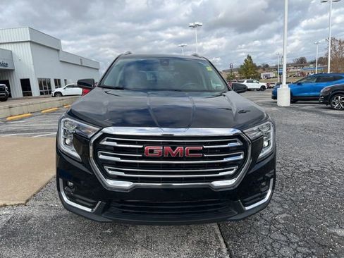 Used 2023 GMC Terrain SLT FWD image 3