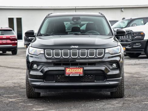 Certified 2022 Jeep Compass Latitude image 8