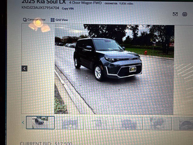 Used 2025 Kia Soul LX w/ LX Technology Package FWD image 14