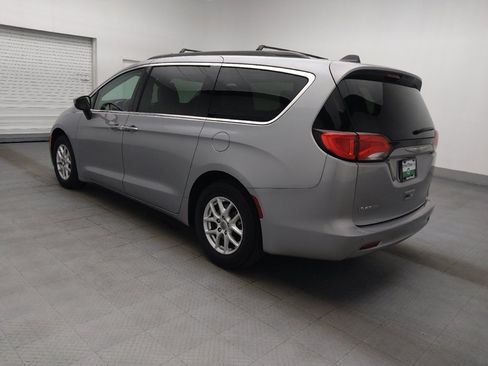 Used 2021 Chrysler Voyager Lxi FWD image 3