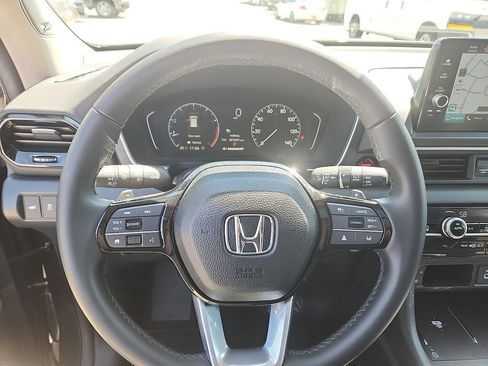 Certified 2025 Honda Pilot Touring image 16