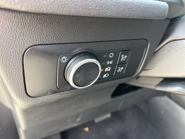 Used 2025 Ford Escape Active AWD/4WD image 16