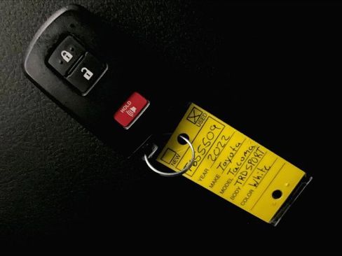 Certified 2022 Toyota Tacoma TRD Sport image 11