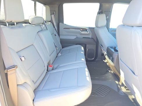 New 2026 Chevrolet Silverado 1500 LT Trail Boss w/ Convenience Package II AWD/4WD image 18