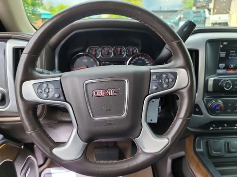 Used 2015 GMC Sierra 1500 SLT w/ SLT Crew Cab Value Package AWD/4WD image 15
