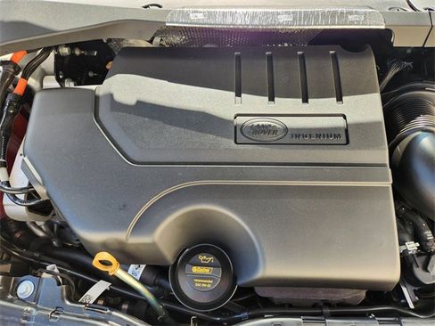 Used 2026 Land Rover Discovery Sport Landmark image 21