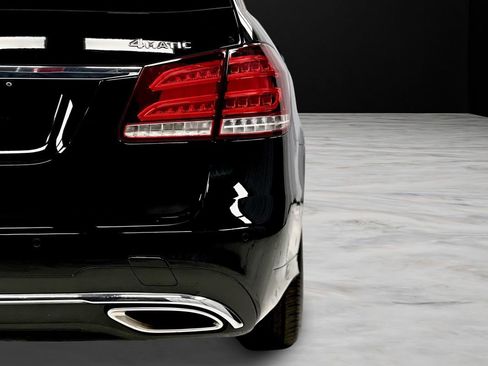 Used 2016 Mercedes-Benz E 350 4MATIC Wagon image 46