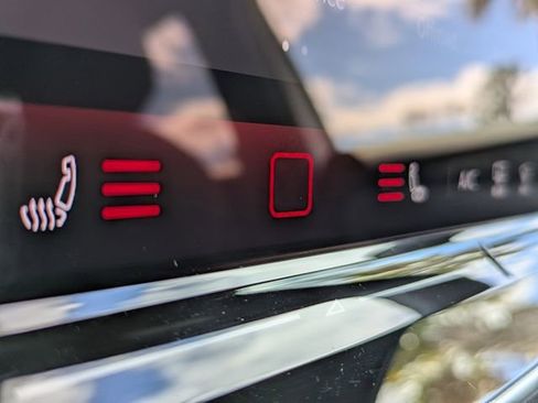 New 2026 Volkswagen Tiguan SE R-Line AWD/4WD image 25