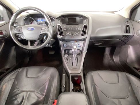Used 2016 Ford Focus SE w/ Equipment Group 201A image 12