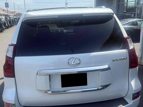 Used 2017 Lexus GX 460 Luxury w/ Sport Design Package image 3