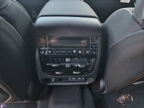 New 2026 Jeep Grand Cherokee L Summit image 14