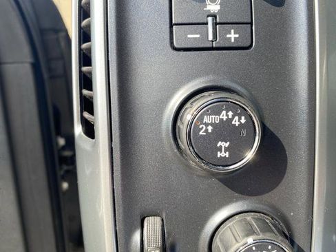 Used 2017 Chevrolet Silverado 1500 LT w/ Midnight Edition image 22