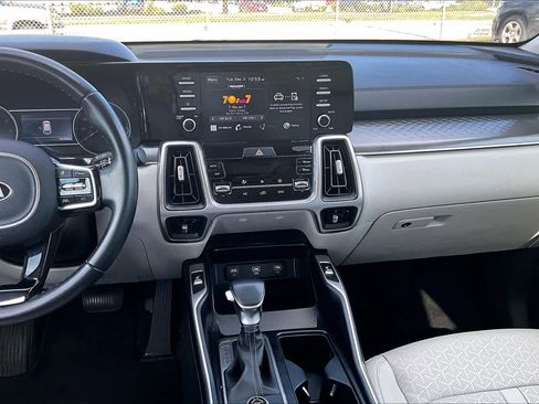 Used 2021 Kia Sorento S w/ Panoramic Sunroof Package image 6
