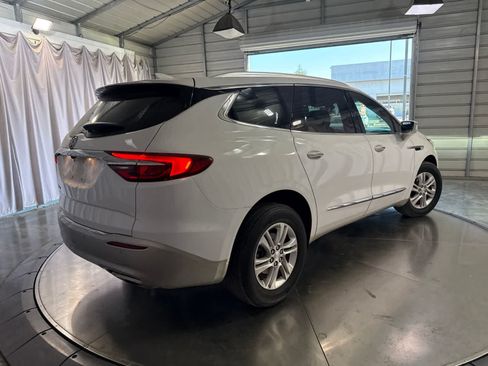 Used 2020 Buick Enclave Essence w/ Sound and Sites Package AWD/4WD image 5