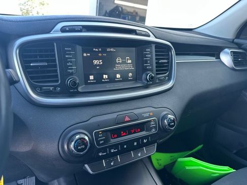 Used 2019 Kia Sorento AWD w/ Option Group 020 image 19